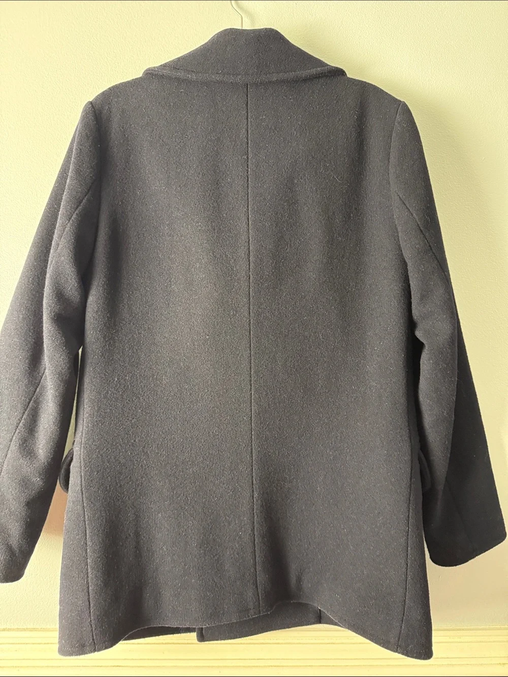 J. Crew Men's Dark Navy Double-Breasted Wool Peacoat. 80% wool Very nice!